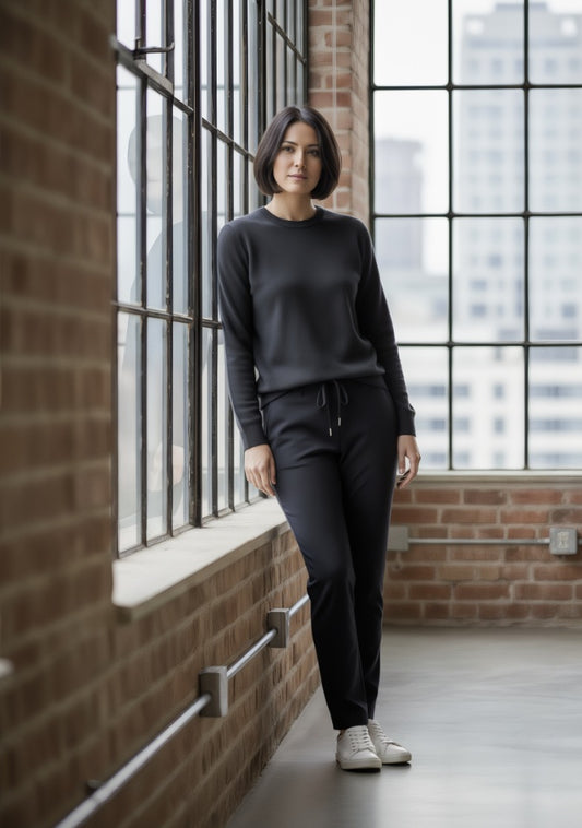 Women's Navy Crew Neck 10% Cashmere 90% Wool Plain Knit