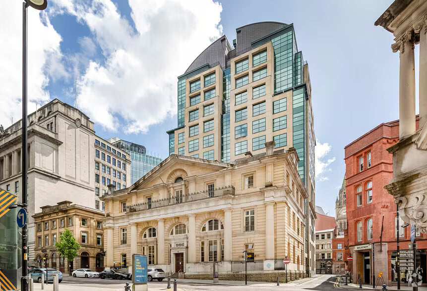 How to Find Our Manchester Studio: Your Premier Tailoring Destination in the Heart of the City By Private Appointment Only