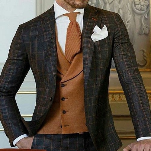 Contrasting Waistcoats - A Hand Tailored Suit 