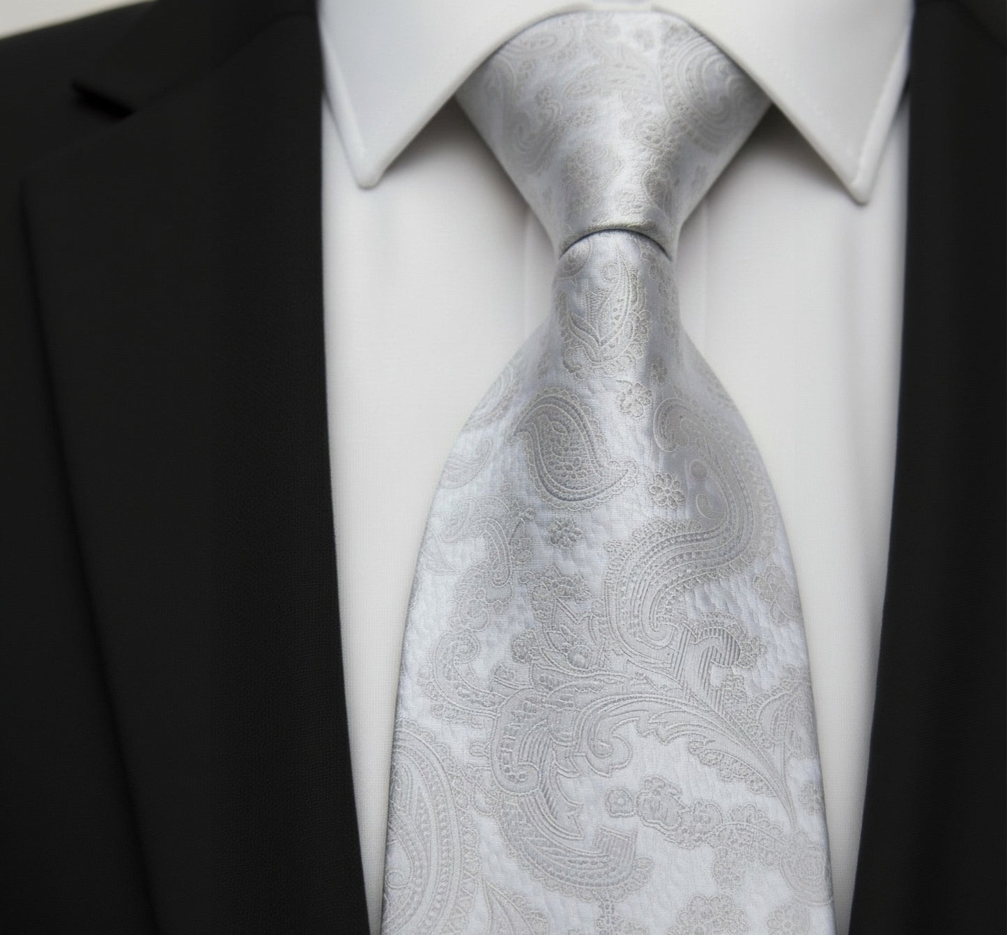 Mens Bespoke Necktie P-193 Silver Paisley