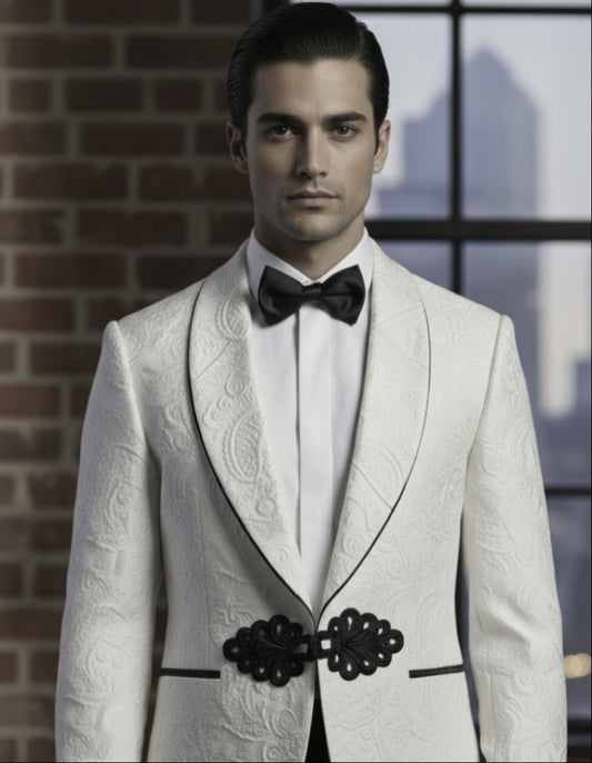 Man_wearing_a_white_tuxedo