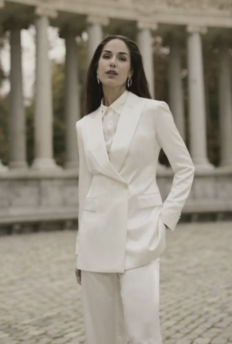 Italian White Double Breasted Silk / Women's Two Piece Suit
